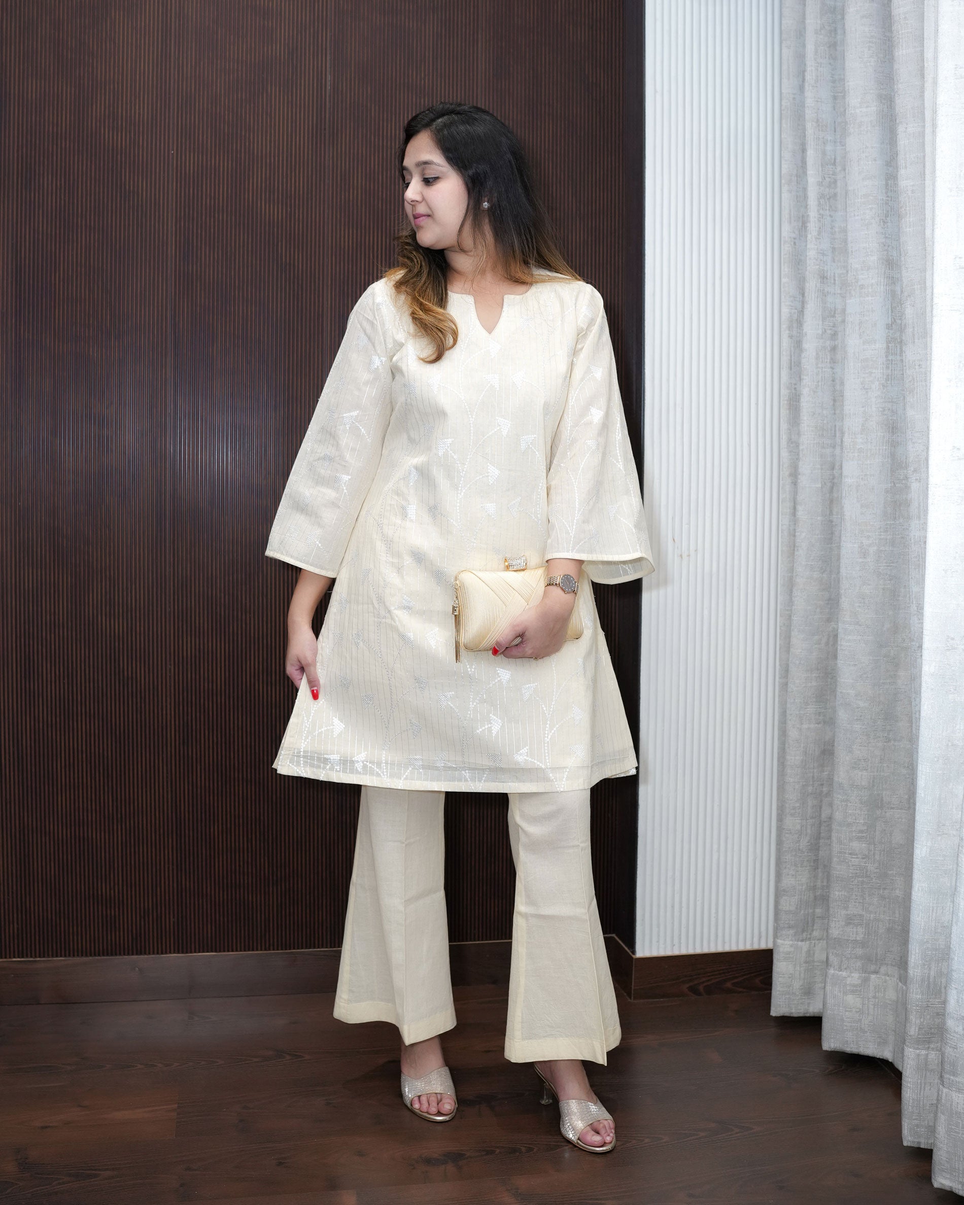 SUBTLE SHINE COTTON LUREX EMBROIDERED KURTA SET
