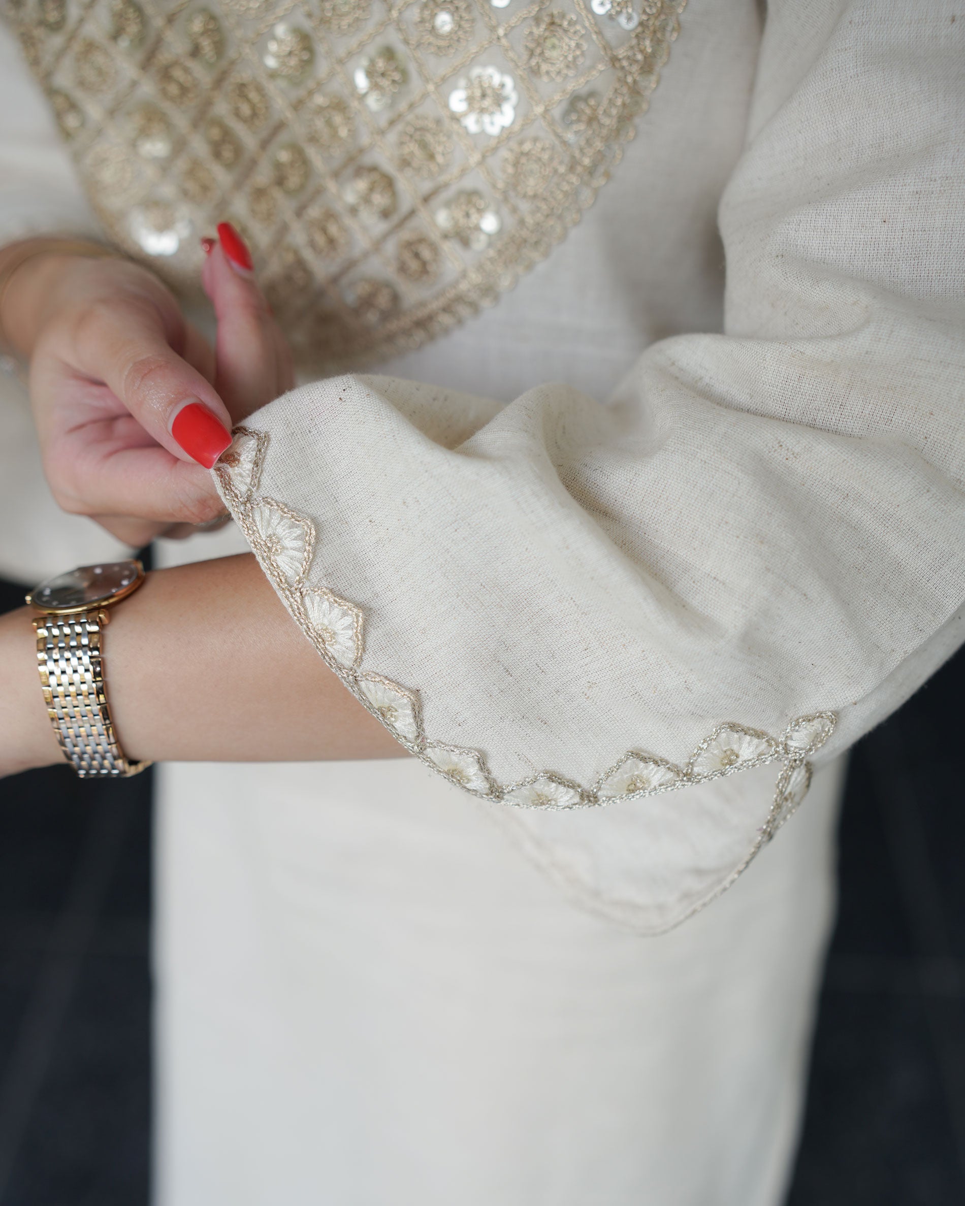IVORY GLOW EMBROIDERED FLEX KURTA SET WITH DUPATTA